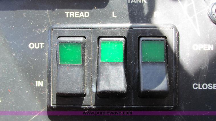 image for item G9083 2010 Hagie DTS-8 self-propelled sprayer with trailer