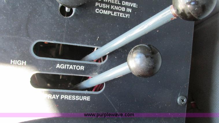 image for item G9083 2010 Hagie DTS-8 self-propelled sprayer with trailer