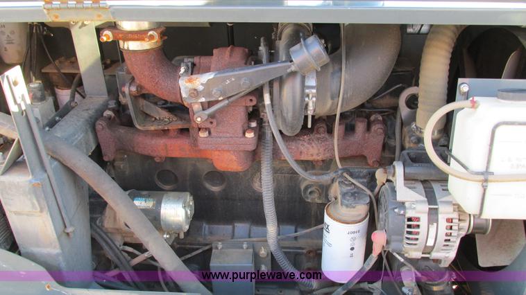 image for item G9083 2010 Hagie DTS-8 self-propelled sprayer with trailer