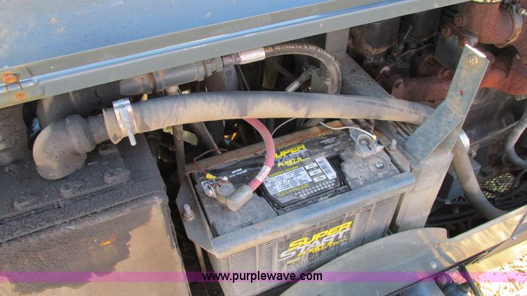 image for item G9083 2010 Hagie DTS-8 self-propelled sprayer with trailer