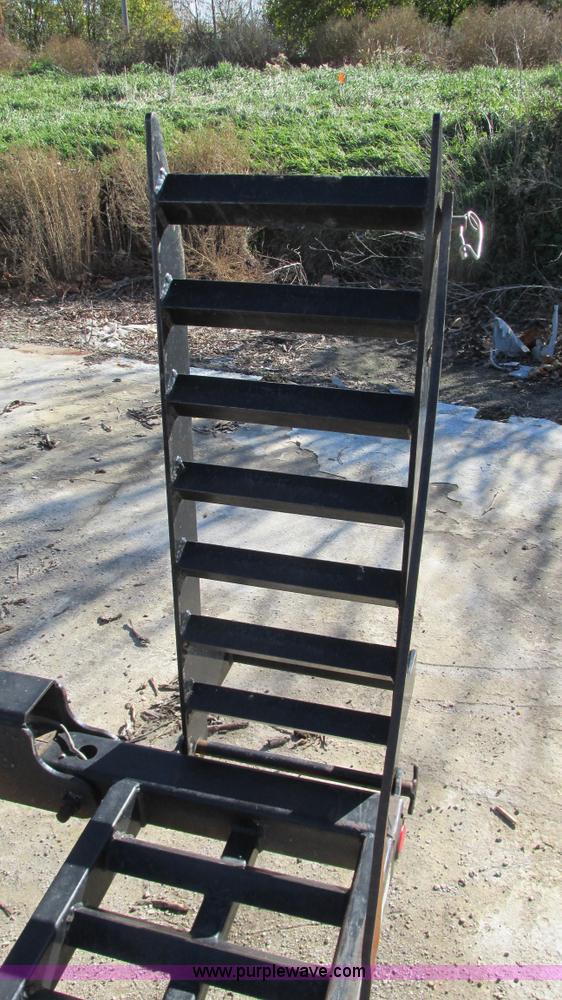 image for item G9083 2010 Hagie DTS-8 self-propelled sprayer with trailer