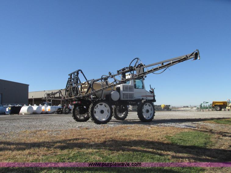 image for item G9900 1992 Tyler Patriot self-propelled sprayer