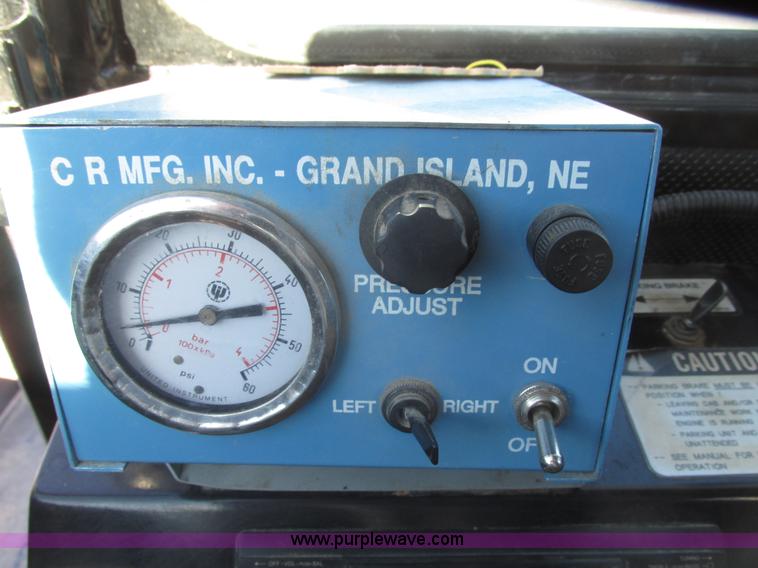 image for item G9900 1992 Tyler Patriot self-propelled sprayer