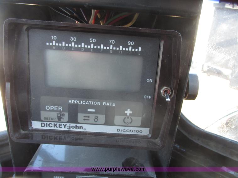 image for item G9900 1992 Tyler Patriot self-propelled sprayer