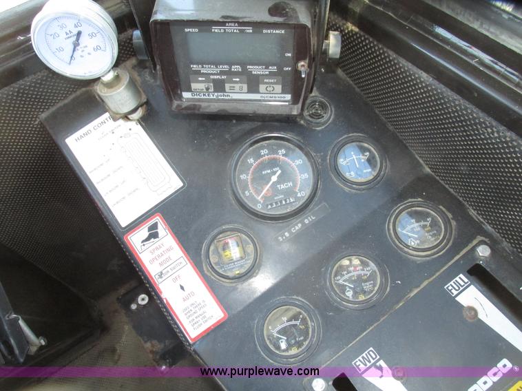 image for item G9900 1992 Tyler Patriot self-propelled sprayer