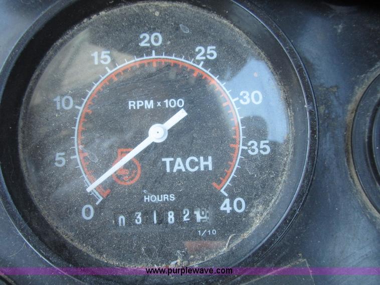 image for item G9900 1992 Tyler Patriot self-propelled sprayer