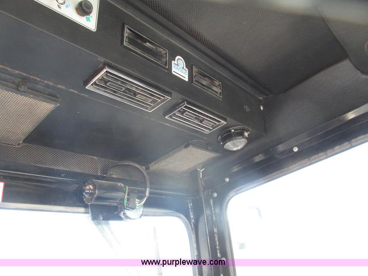 image for item G9900 1992 Tyler Patriot self-propelled sprayer