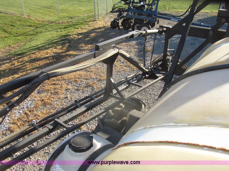 image for item G9900 1992 Tyler Patriot self-propelled sprayer