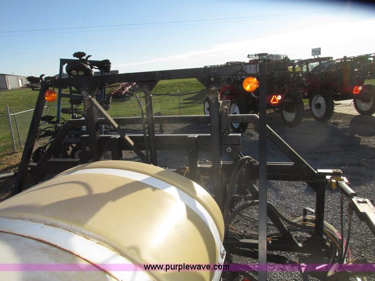 image for item G9900 1992 Tyler Patriot self-propelled sprayer