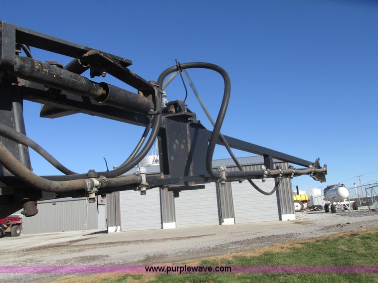 image for item G9900 1992 Tyler Patriot self-propelled sprayer