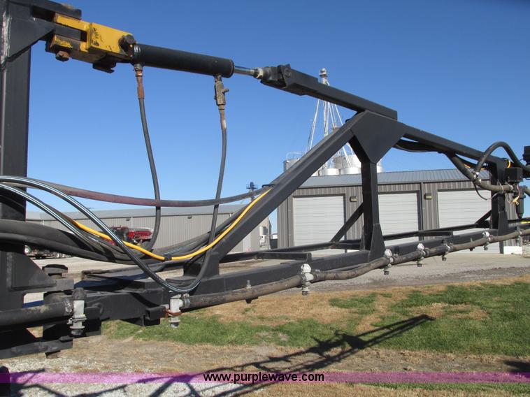 image for item G9900 1992 Tyler Patriot self-propelled sprayer