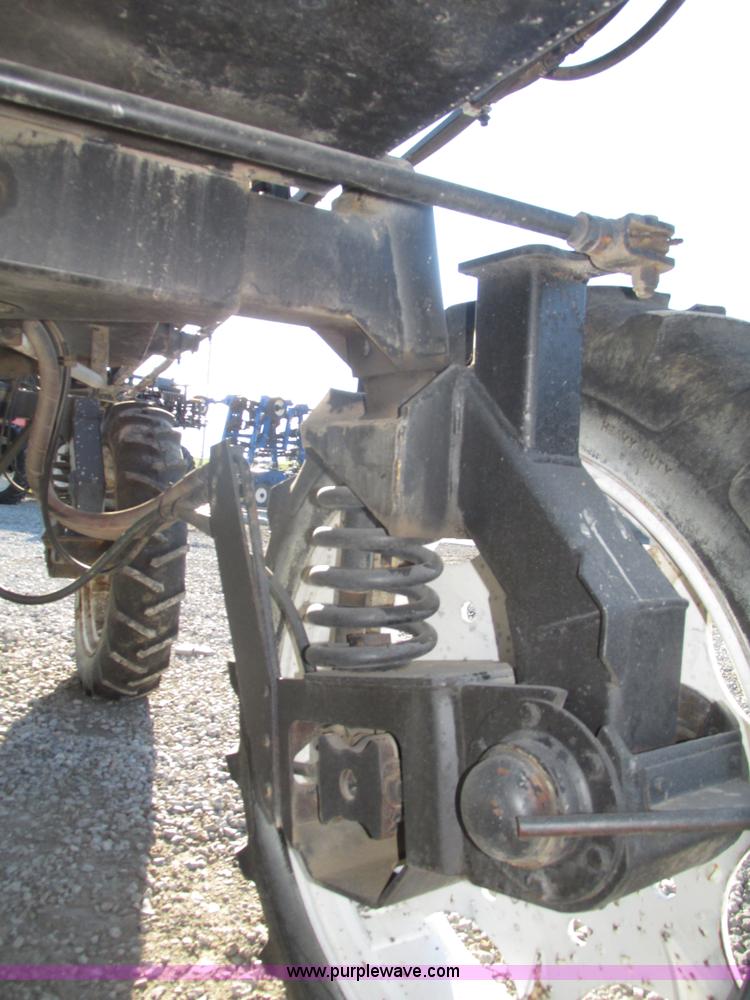 image for item G9900 1992 Tyler Patriot self-propelled sprayer