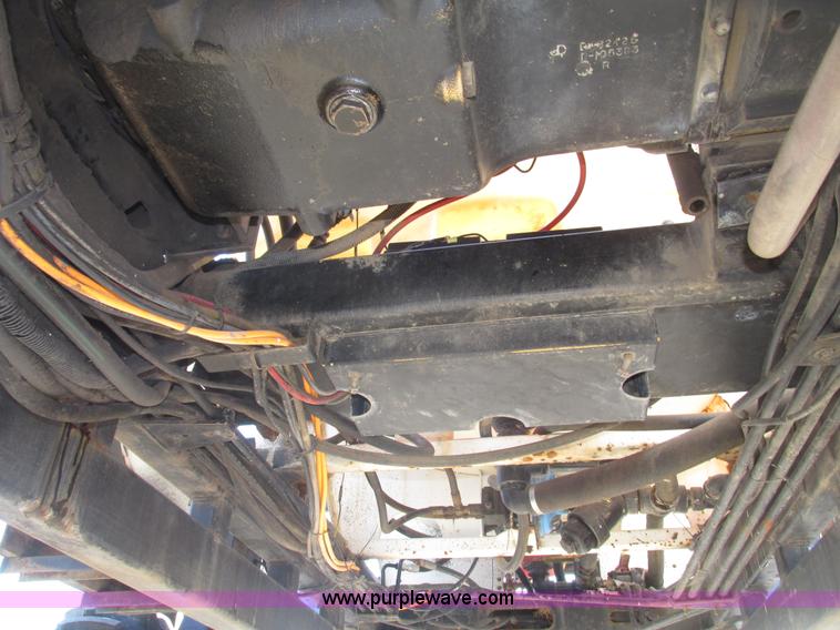 image for item G9900 1992 Tyler Patriot self-propelled sprayer