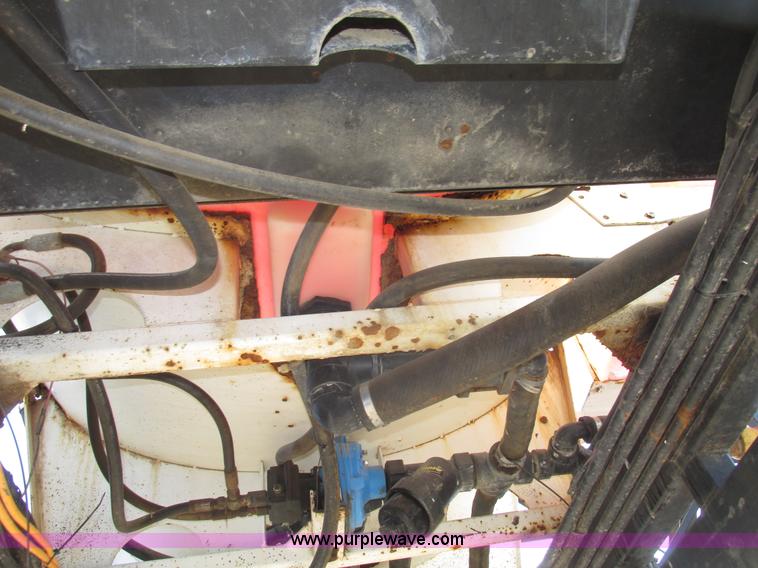 image for item G9900 1992 Tyler Patriot self-propelled sprayer