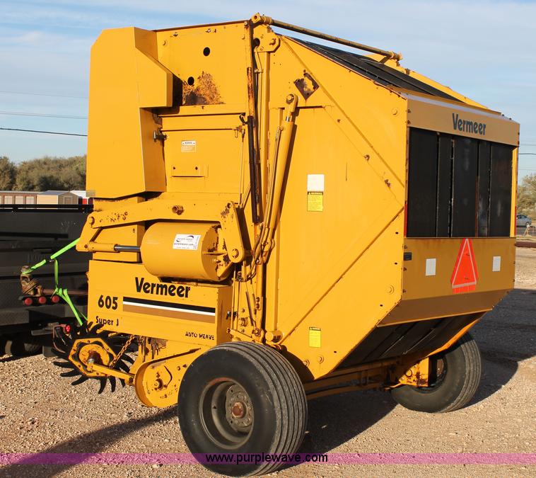 image for item H1690 1992 Vermeer 605 Super J round baler