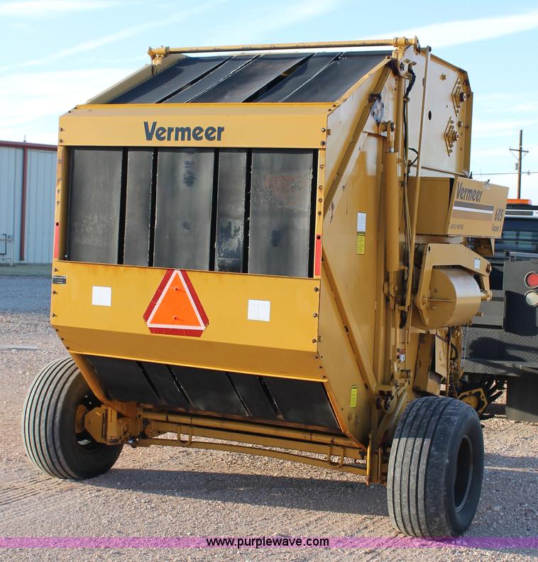 image for item H1690 1992 Vermeer 605 Super J round baler