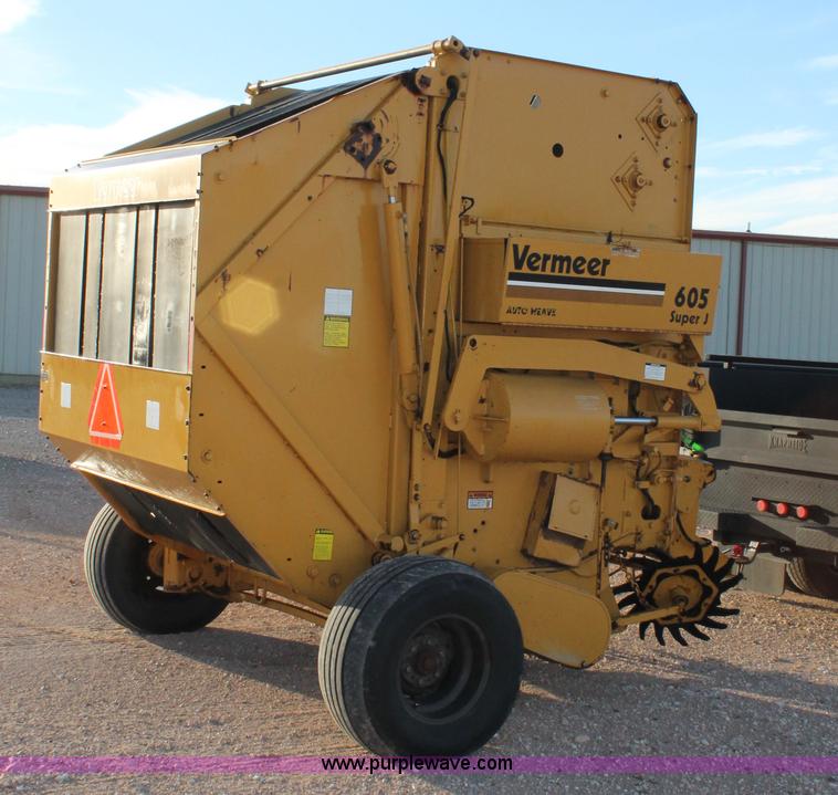 image for item H1690 1992 Vermeer 605 Super J round baler