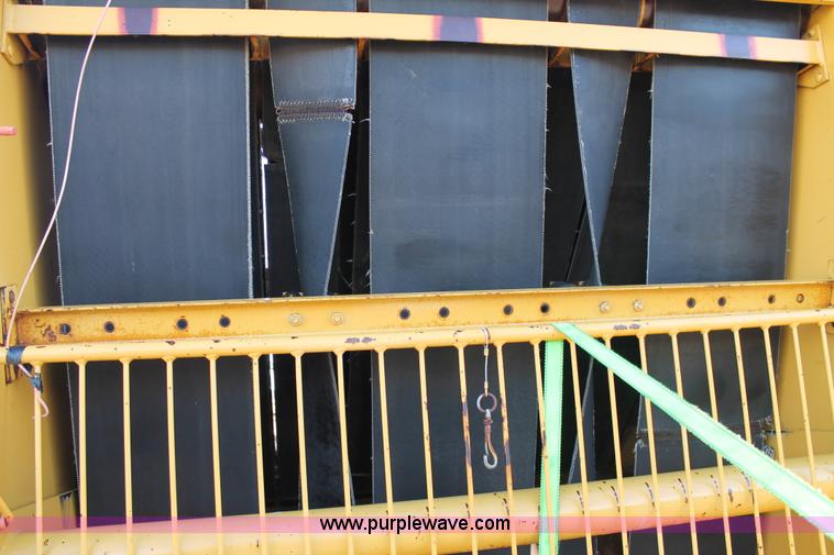 image for item H1690 1992 Vermeer 605 Super J round baler