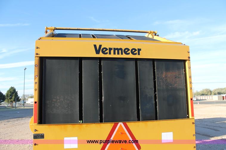 image for item H1690 1992 Vermeer 605 Super J round baler