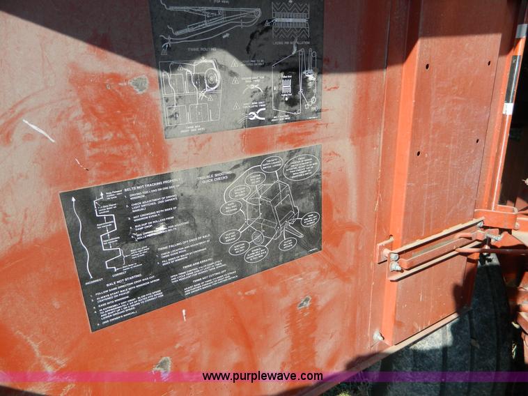 image for item H2356 Hesston 565A round baler