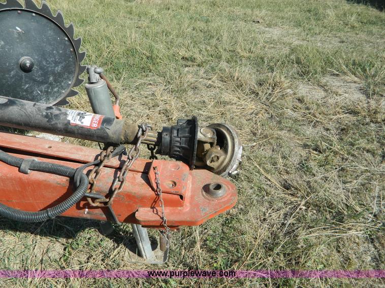 image for item H2356 Hesston 565A round baler