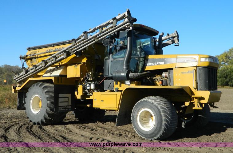 image for item H2367 2001 Ag-Chem 8104 Air Max self-propelled applicator