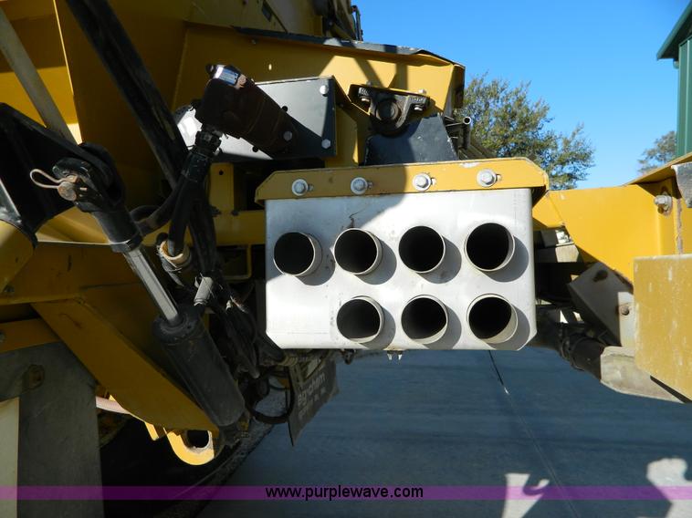 image for item H2367 2001 Ag-Chem 8104 Air Max self-propelled applicator