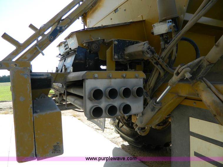 image for item H2367 2001 Ag-Chem 8104 Air Max self-propelled applicator