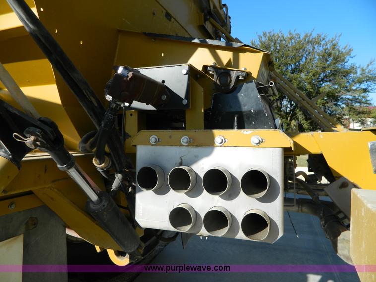 image for item H2367 2001 Ag-Chem 8104 Air Max self-propelled applicator