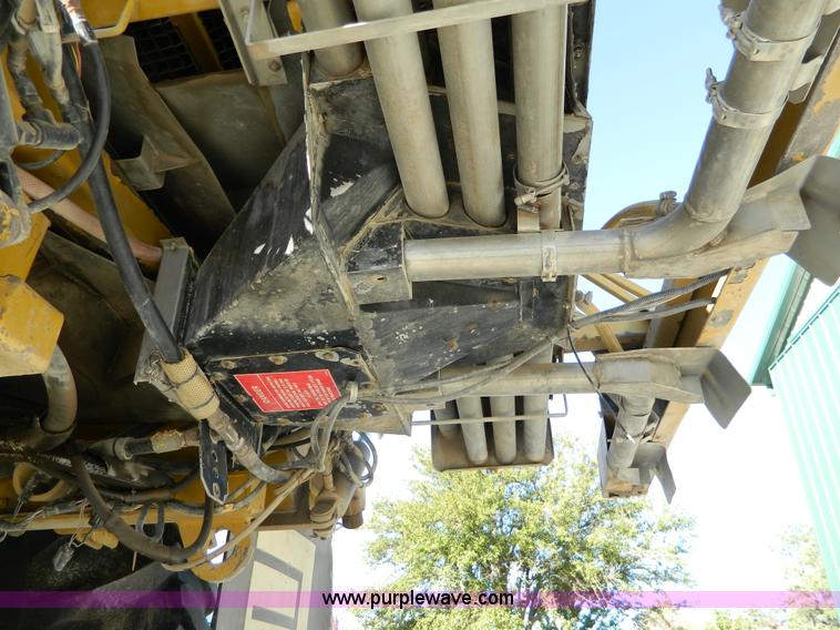 image for item H2367 2001 Ag-Chem 8104 Air Max self-propelled applicator