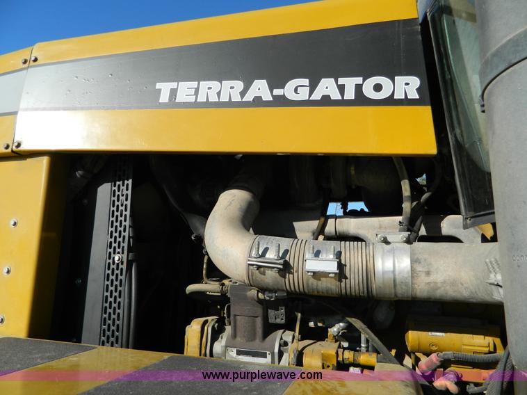 image for item H2367 2001 Ag-Chem 8104 Air Max self-propelled applicator