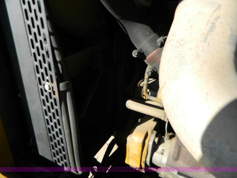 image for item H2367 2001 Ag-Chem 8104 Air Max self-propelled applicator