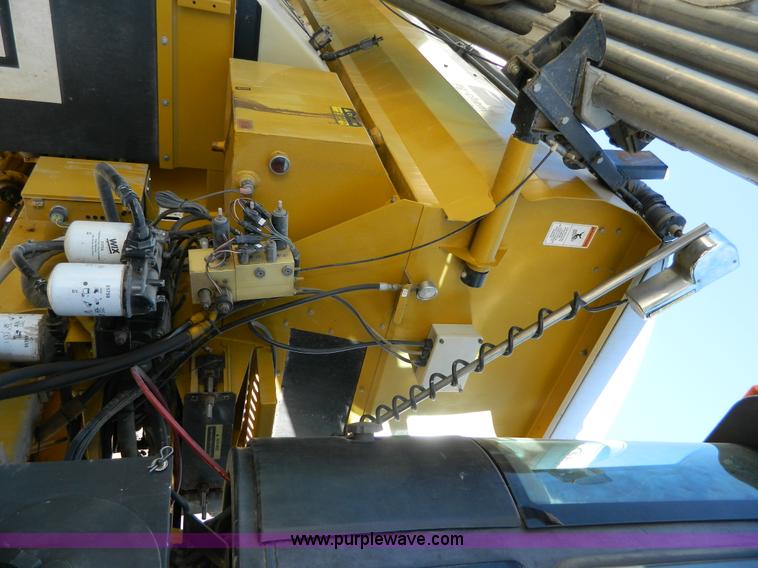 image for item H2367 2001 Ag-Chem 8104 Air Max self-propelled applicator