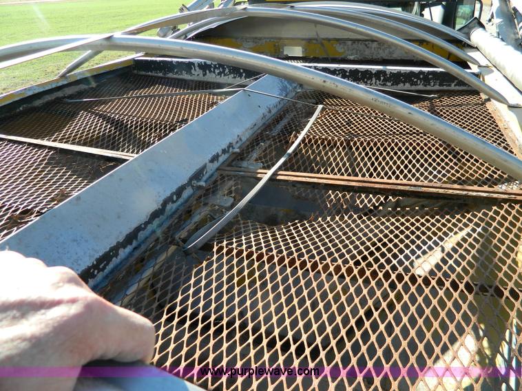 image for item H2367 2001 Ag-Chem 8104 Air Max self-propelled applicator