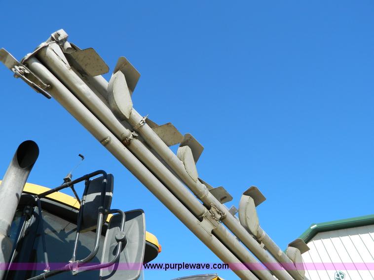 image for item H2367 2001 Ag-Chem 8104 Air Max self-propelled applicator