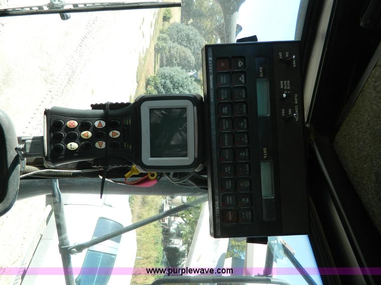 image for item H2367 2001 Ag-Chem 8104 Air Max self-propelled applicator