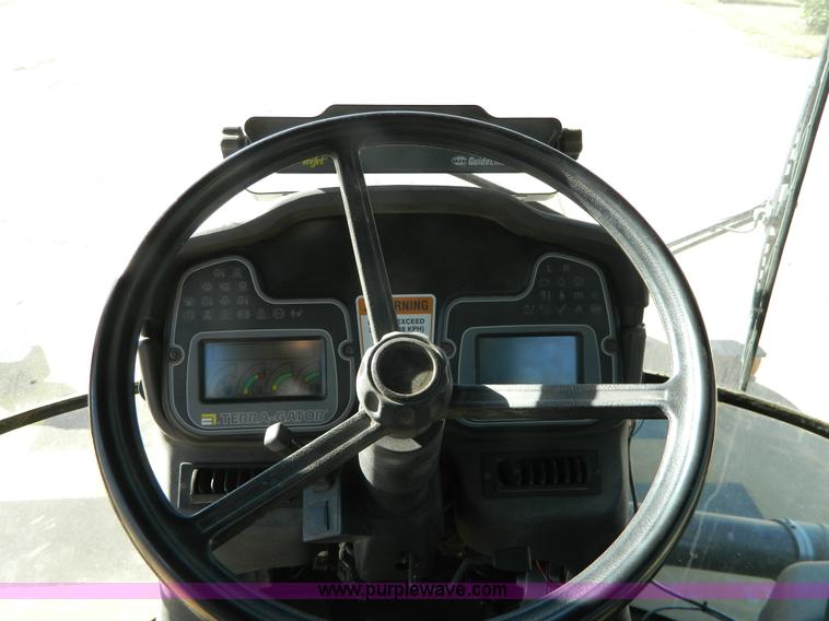 image for item H2367 2001 Ag-Chem 8104 Air Max self-propelled applicator