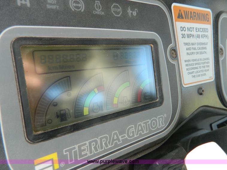 image for item H2367 2001 Ag-Chem 8104 Air Max self-propelled applicator