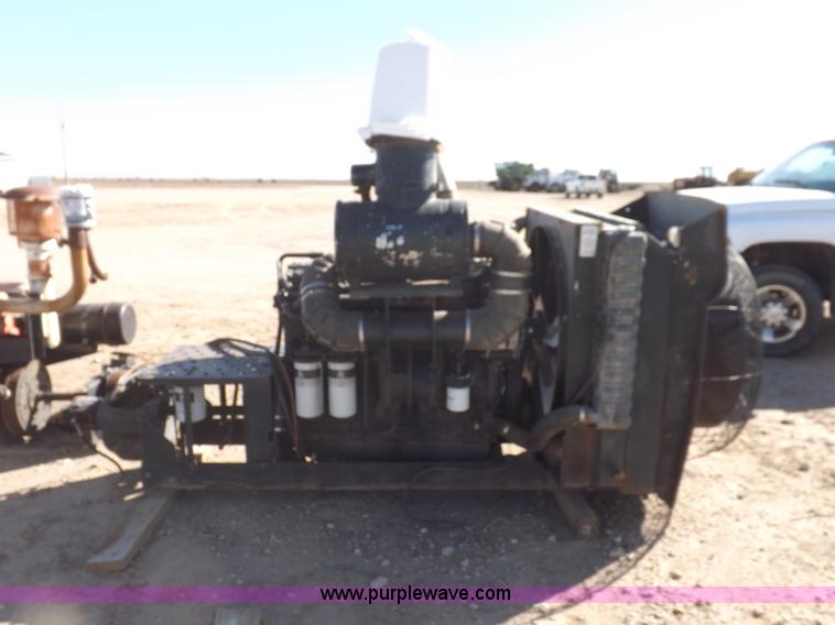 image for item H9014 Allis Chalmers six cylinder turbo diesel engine