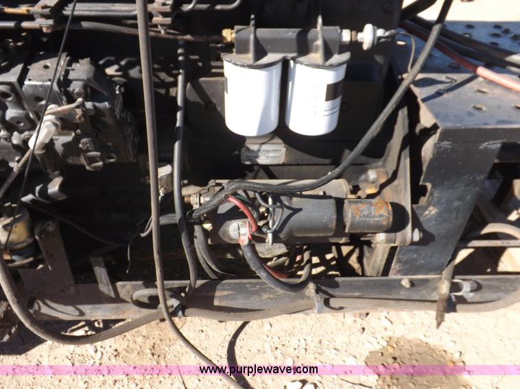 image for item H9014 Allis Chalmers six cylinder turbo diesel engine