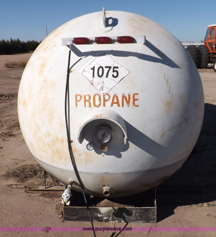 image for item H9016 Arrow Tank Manufacturing propane tank