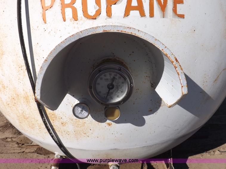 image for item H9016 Arrow Tank Manufacturing propane tank