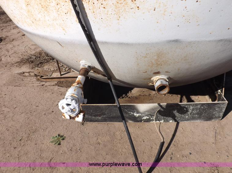 image for item H9016 Arrow Tank Manufacturing propane tank