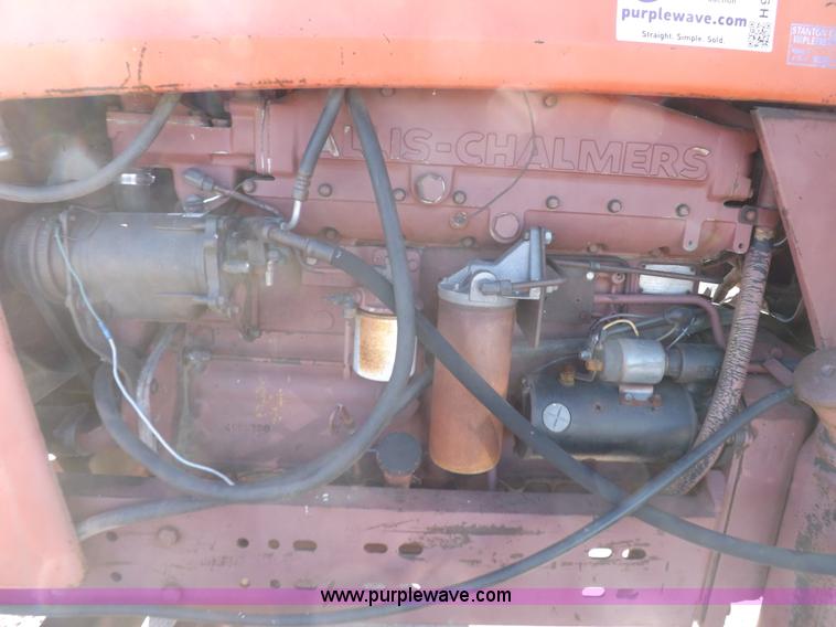 image for item H9018 1976 Allis Chalmers 7060 tractor