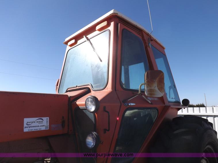 image for item H9018 1976 Allis Chalmers 7060 tractor