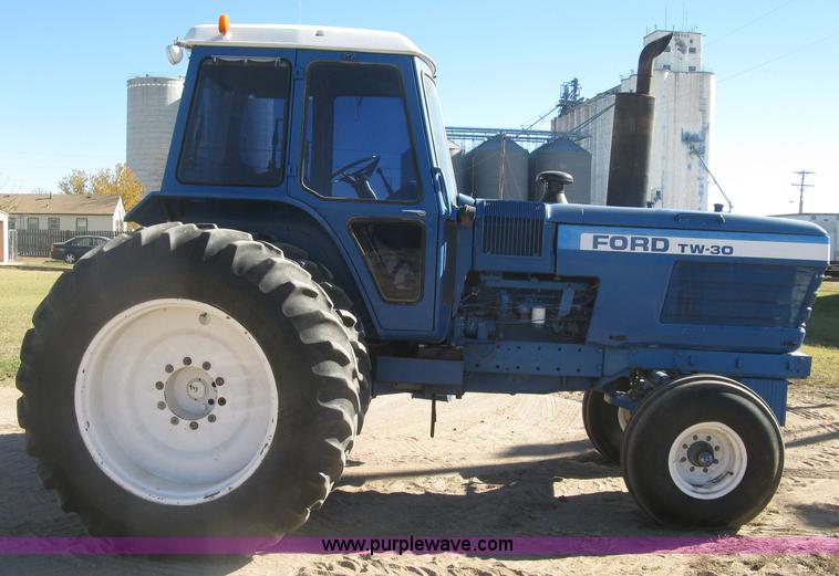 image for item H9373 1979 Ford TW30 tractor