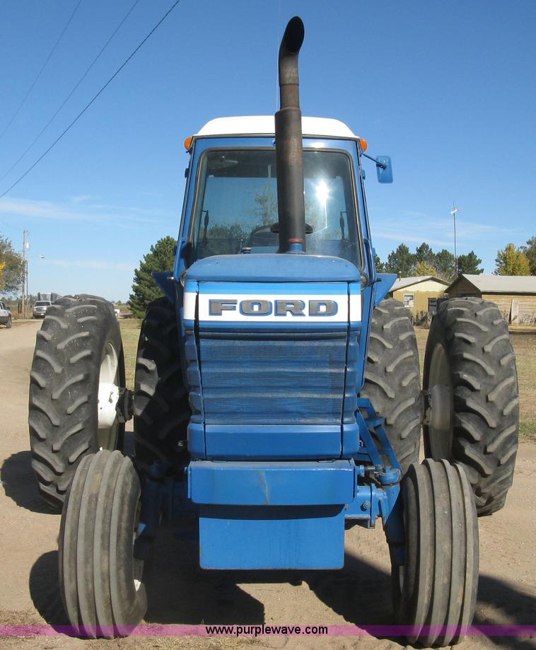 image for item H9373 1979 Ford TW30 tractor