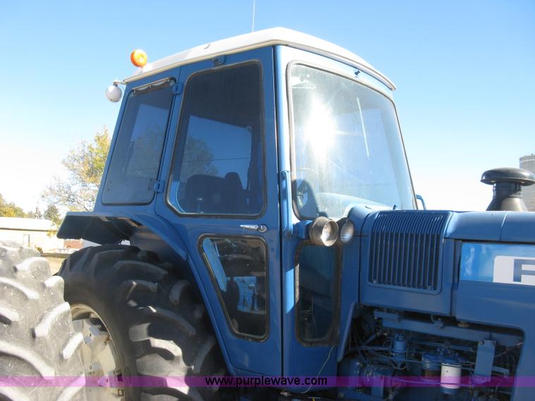 image for item H9373 1979 Ford TW30 tractor