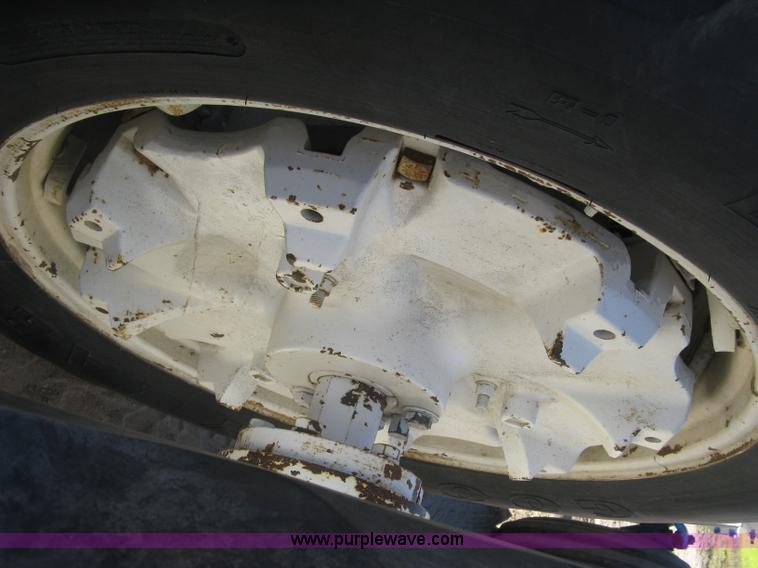 image for item H9373 1979 Ford TW30 tractor