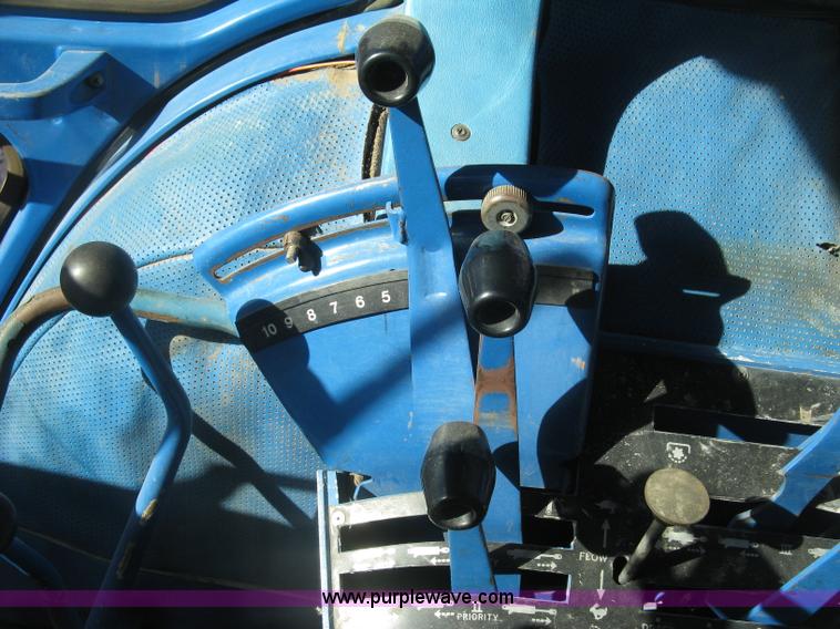 image for item H9373 1979 Ford TW30 tractor